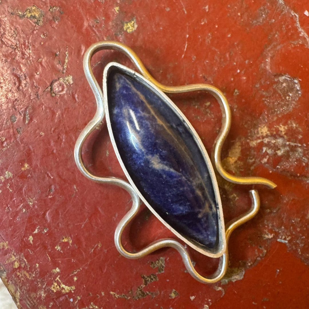 Sodalite stone prefabrication with silver 